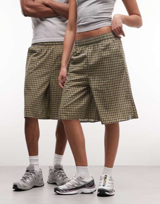 COLLUSION Unisex longline shorts in green gingham, 2 of 4
