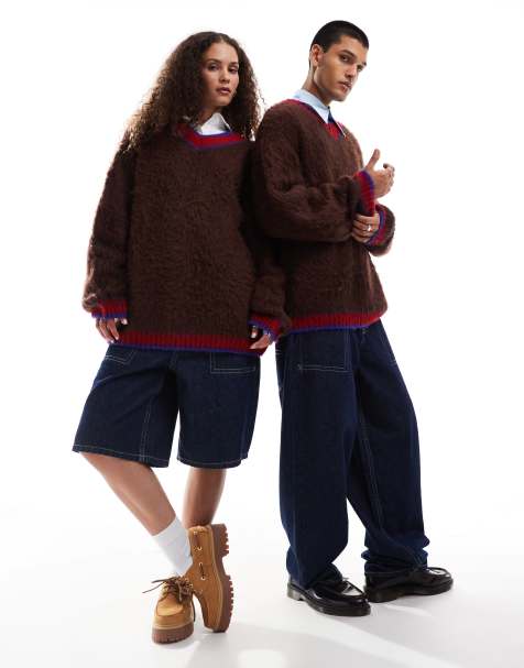 COLLUSION Unisex - Maglione oversize marrone soffice con scollo a V - view 1