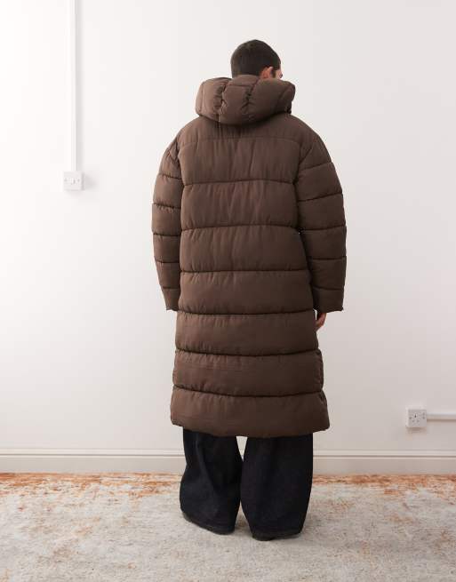 COLLUSION Unisex maxi puffer coat in chocolate brown