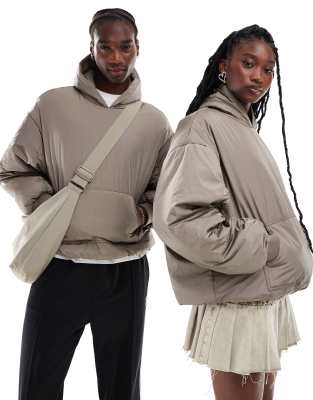 Unisex overhead hooded puffer coat in gray