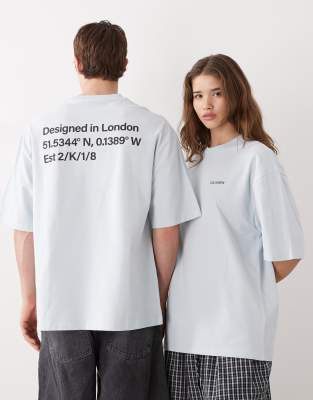 COLLUSION Unisex - Oversize-T-Shirt in Blau mit Rückengrafik
