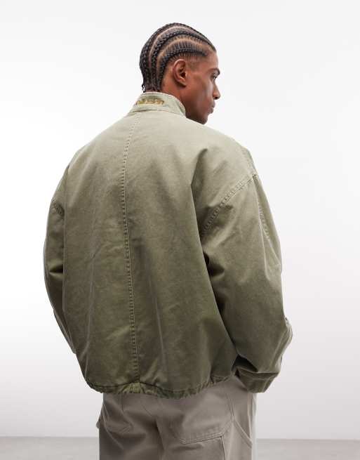 COLLUSION unisex oversized vadderad utilityjacka med ståkrage i grönt, 4 av 4