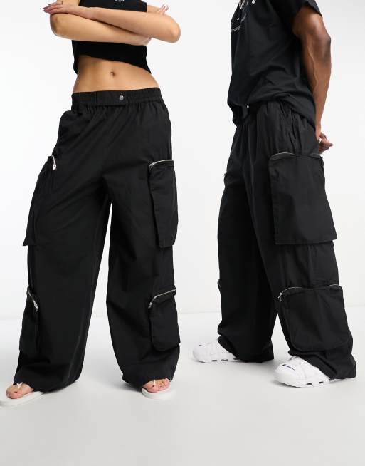 COLLUSION Unisex - Pantalon cargo style festival en nylon à poches multiples - Noir, 3 de 4