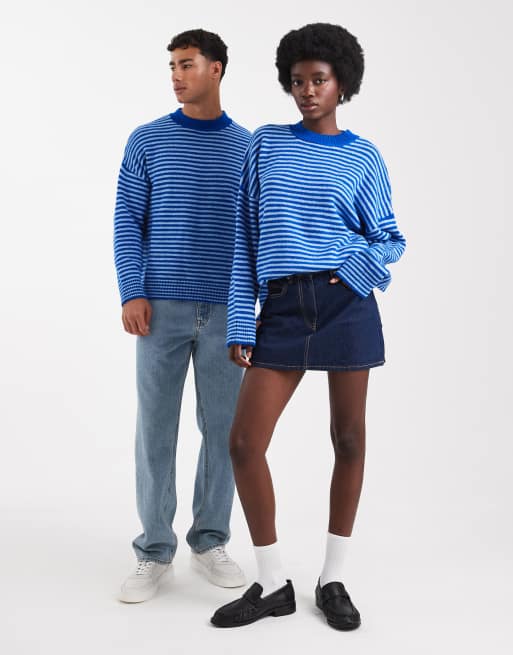 COLLUSION Unisex - Pluizige gestreepte trui met ronde hals in blauw, 4 van 4