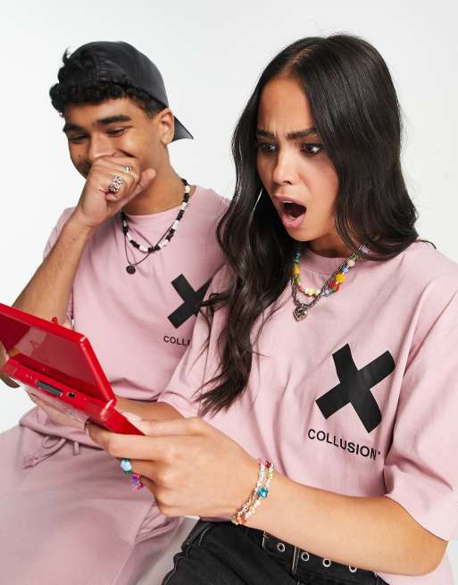 COLLUSION – Unisex – Rosa t-shirt med logga