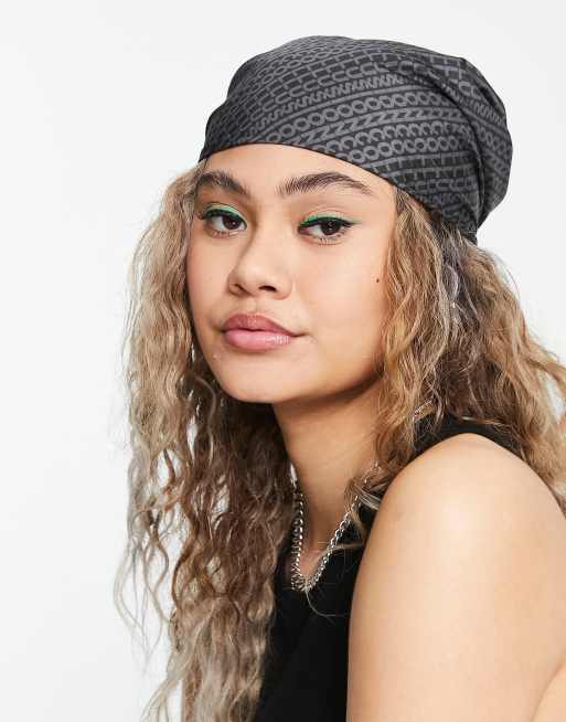 COLLUSION Unisex - Satijnen hoofddoek met logoprint