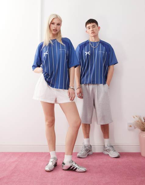 COLLUSION Unisex soccer top in blue - view 1