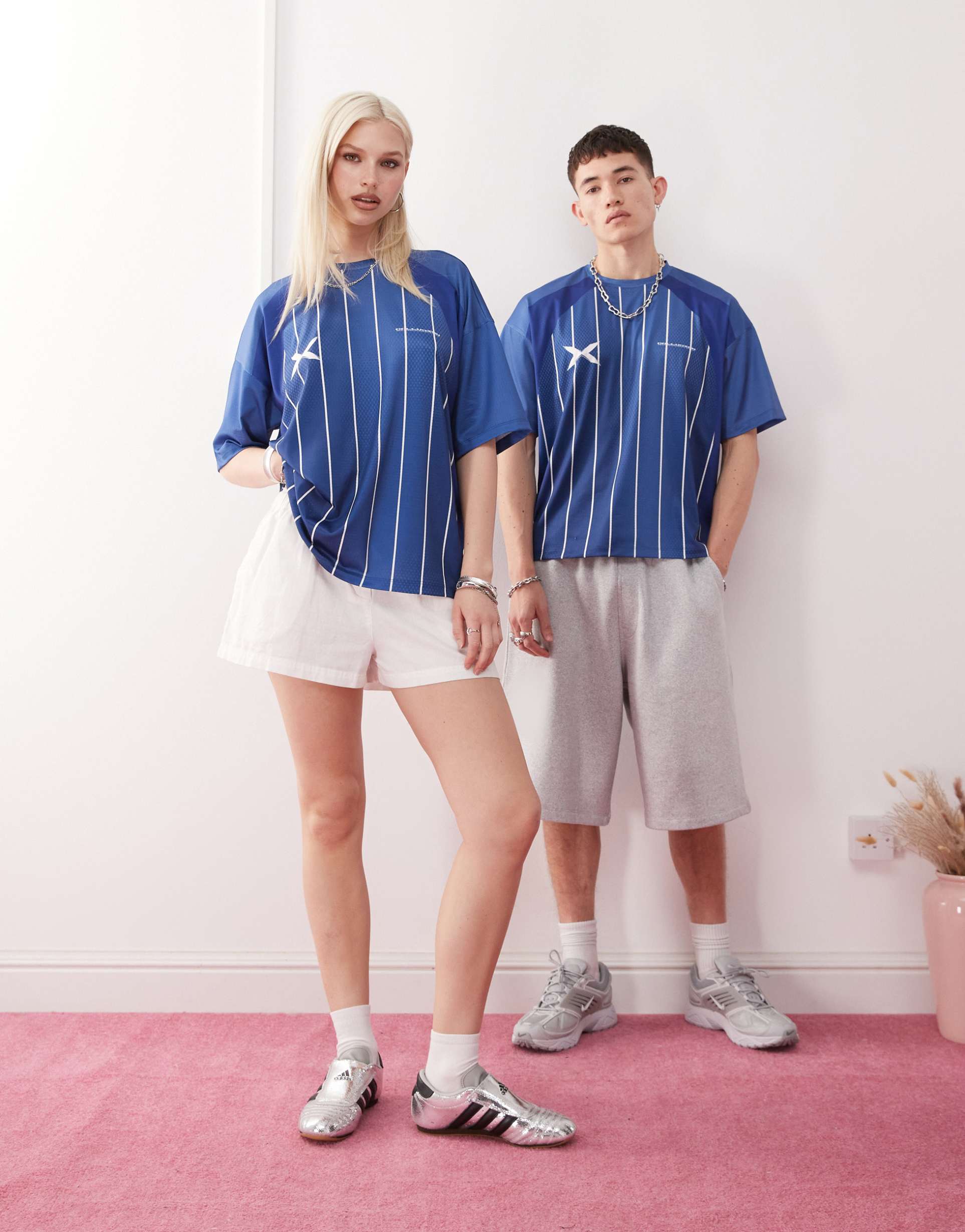 collusion unisex soccer top in blue
