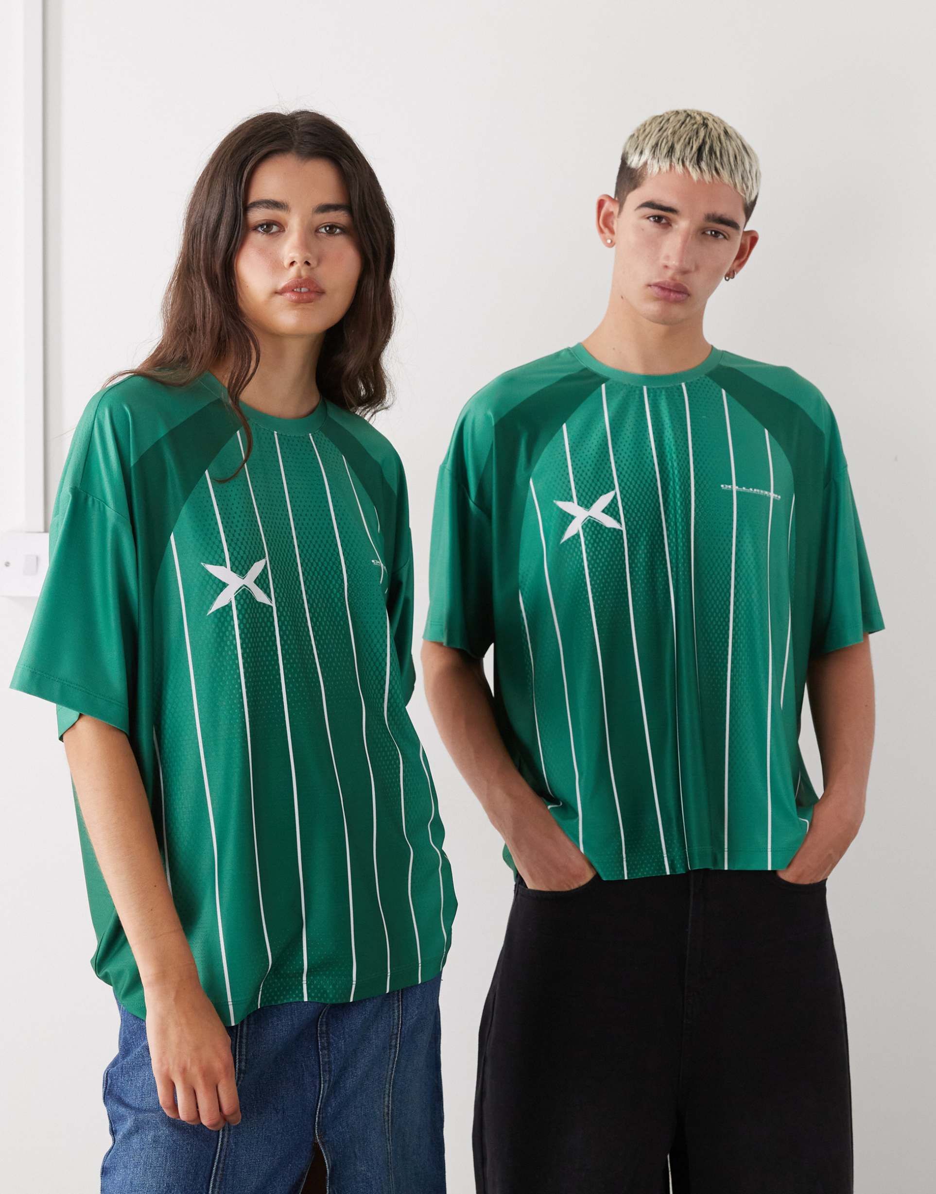 collusion unisex soccer top t-shirt in green