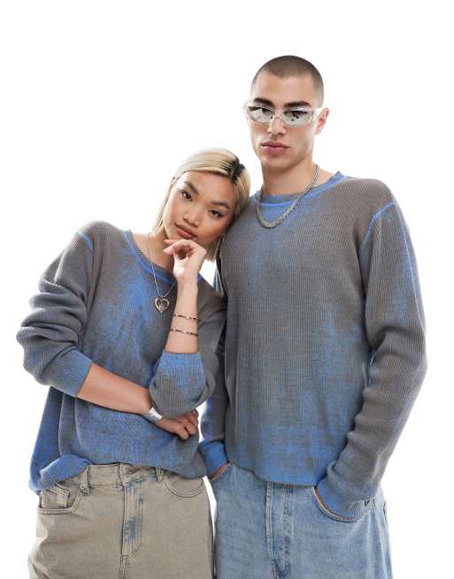 COLLUSION Unisex – Strickpullover in Grau und Blau mit Rundhalsausschnitt und Distressed-Look 