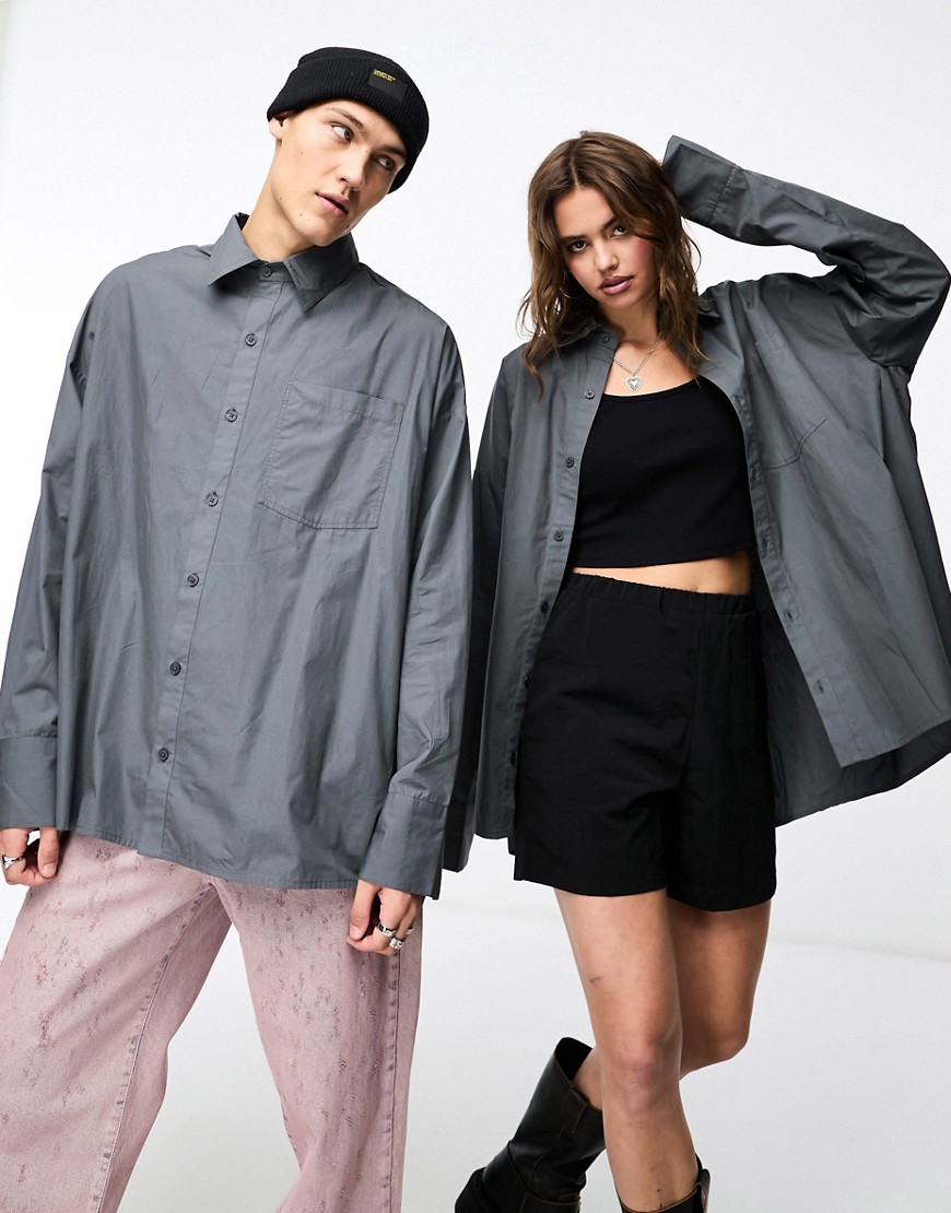 COLLUSION Unisex super oversized box pleat shirt in charcoal-Grey