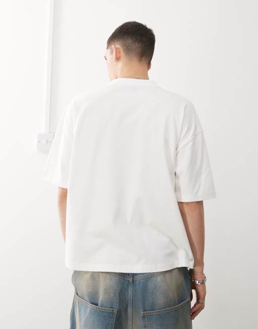 COLLUSION Unisex - T-shirt bianca con grafica di shot, 3 di 4