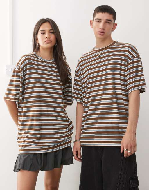 COLLUSION – Unisex-T-Shirt in gestreiftem Braun, 2 von 4