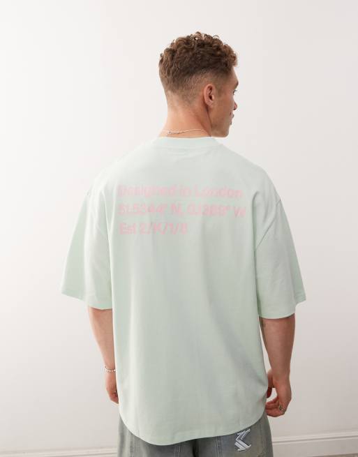COLLUSION Unisex - T-shirt in groen met roze print op de achterkant, 3 van 4