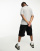 Thumbnail 3 van 4