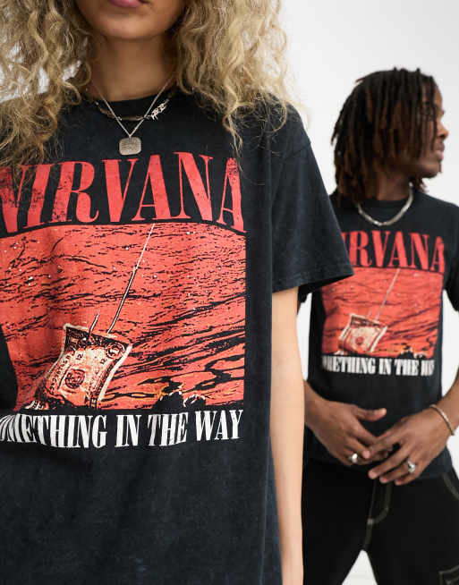 Nirvana t store shirt womens