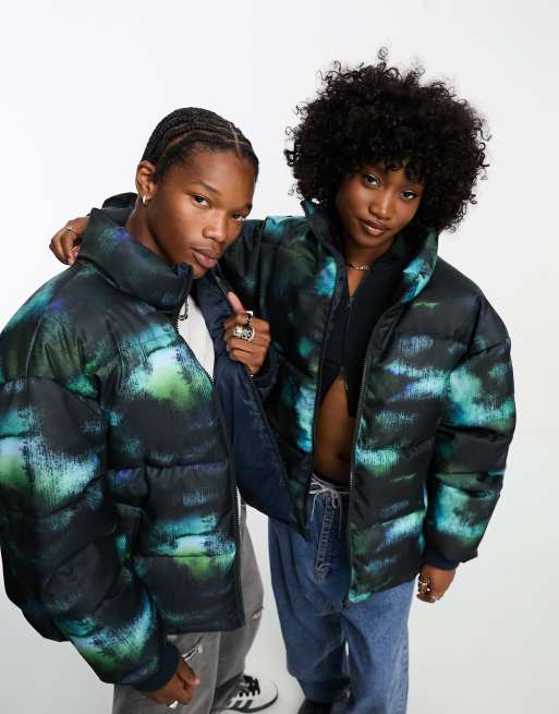 COLLUSION Unisex tie dye puffer coat in blue and black