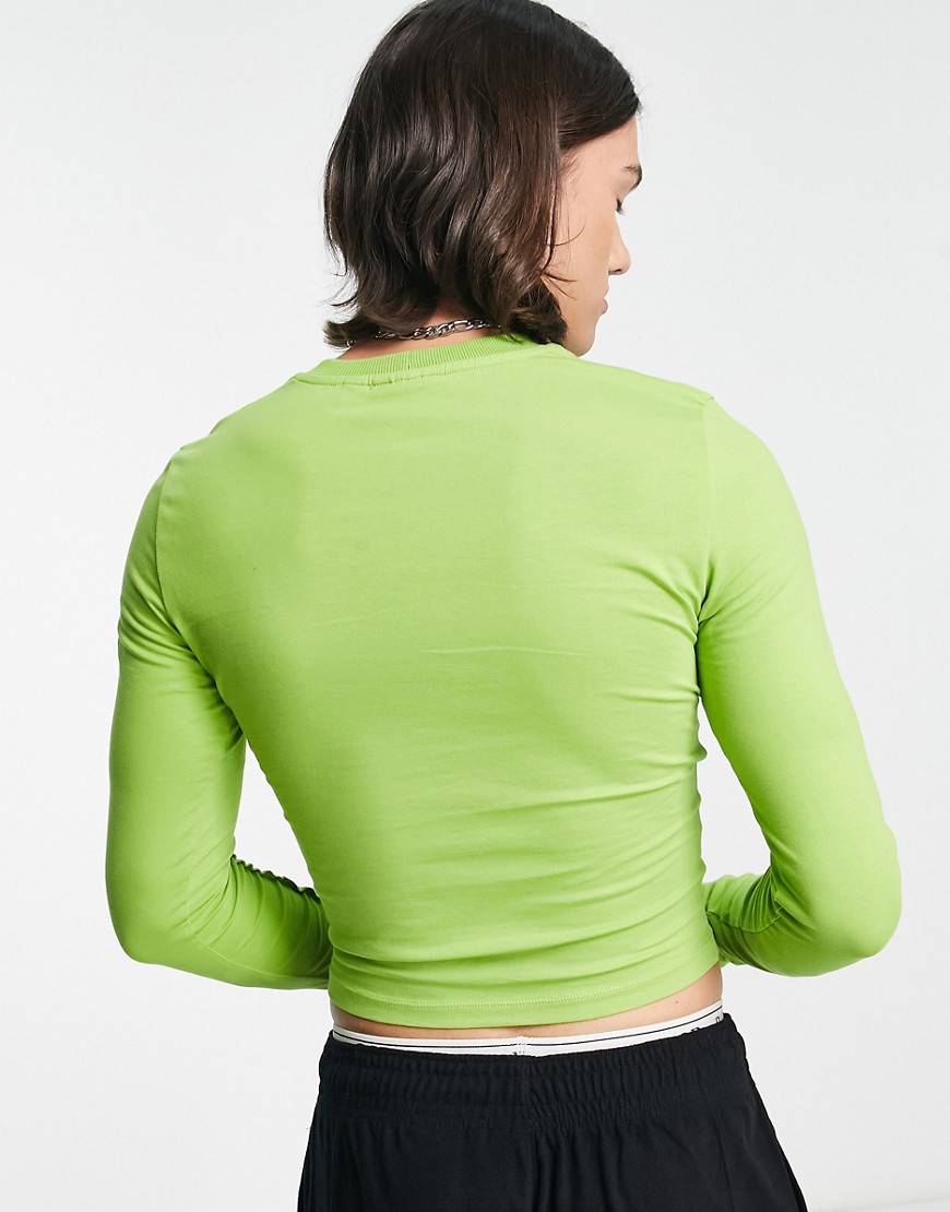 Top a maniche lunghe unisex verde acceso con cuciture a vista - Collusion T-shirt donna  - immagine3