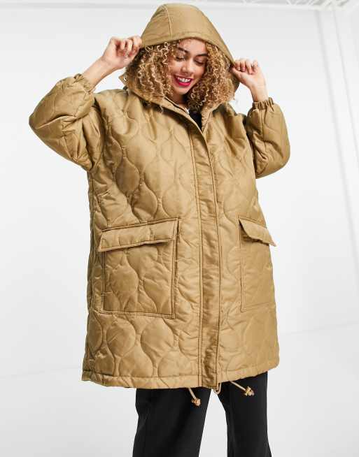 COLLUSION - Unisex - Vatteret longline letvægtsjakke i beige, 2 af 4