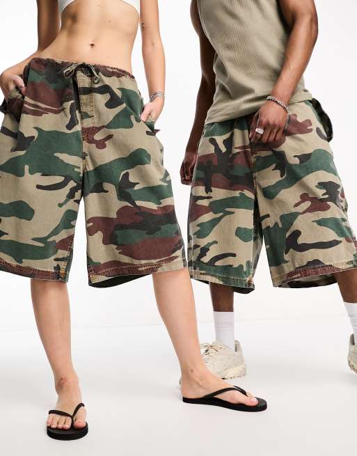 Baggy camo cargo store shorts