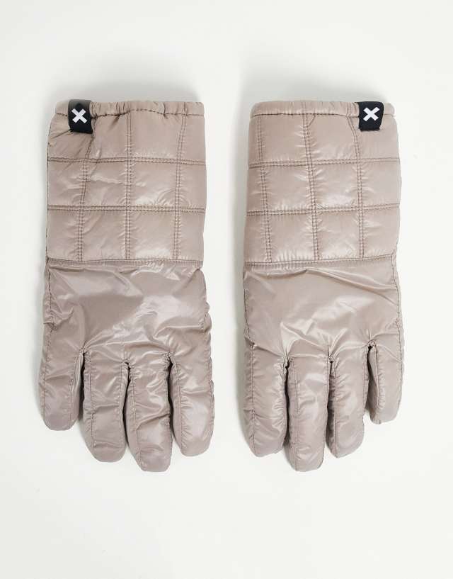 COLLUSION Unisex wet look padded gloves in stone