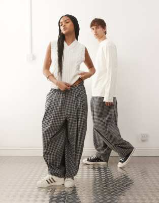 COLLUSION Unisex XL balloon pants in dark plaid