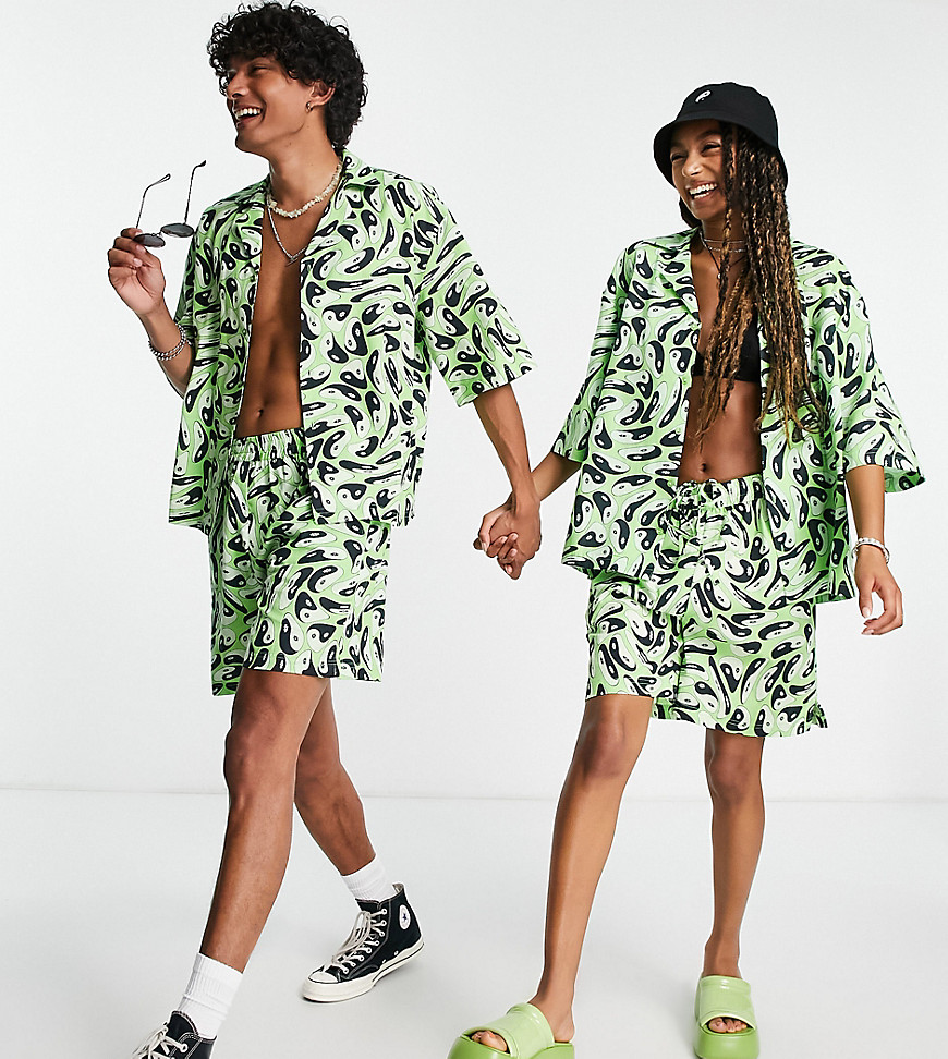 COLLUSION Unisex yin yang print beach short in green - part of a set
