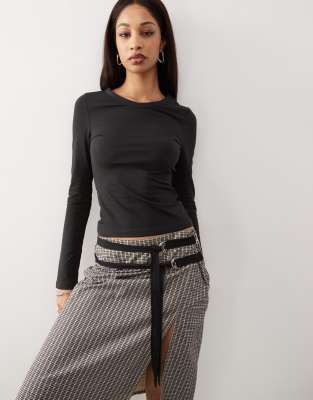 Collusion V-neck Long Sleeve Top In Dark Navy-gray