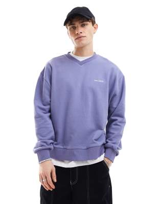 Collusion COLLUSION v neck sweatshirt in washed blue