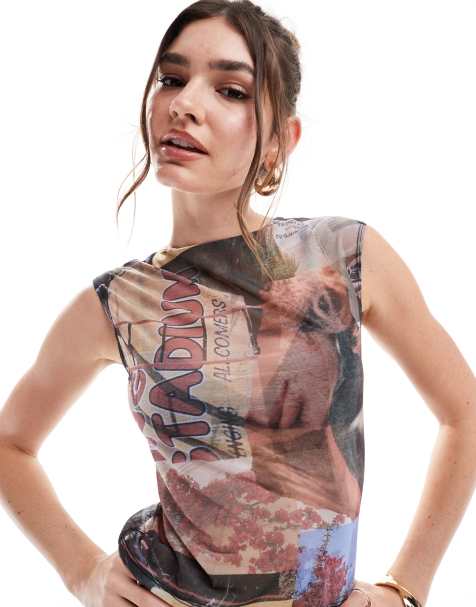 COLLUSION – Vykortsmönstrad kort T-shirt i krympt design - view 1