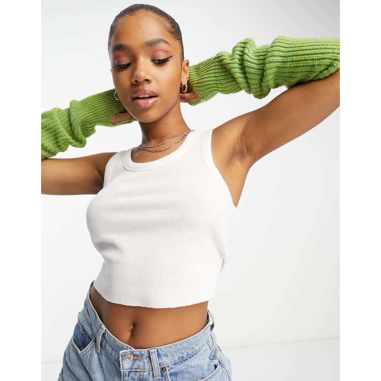 204354293-1-white?$n_750w$&wid