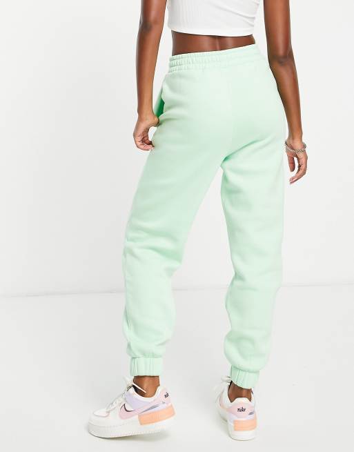 Light green nike discount sweatpants