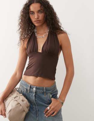 COLLUSION - Weiches Longline-Neckholder-Top in Schokobraun-Grün