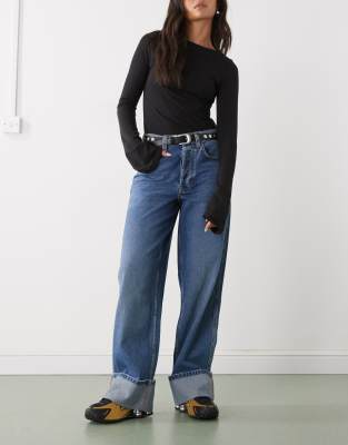 COLLUSION - Weite Jeans mit Raffung hinten am Bund, mittlerer Waschung und umgeschlagenem Saum-Blonde