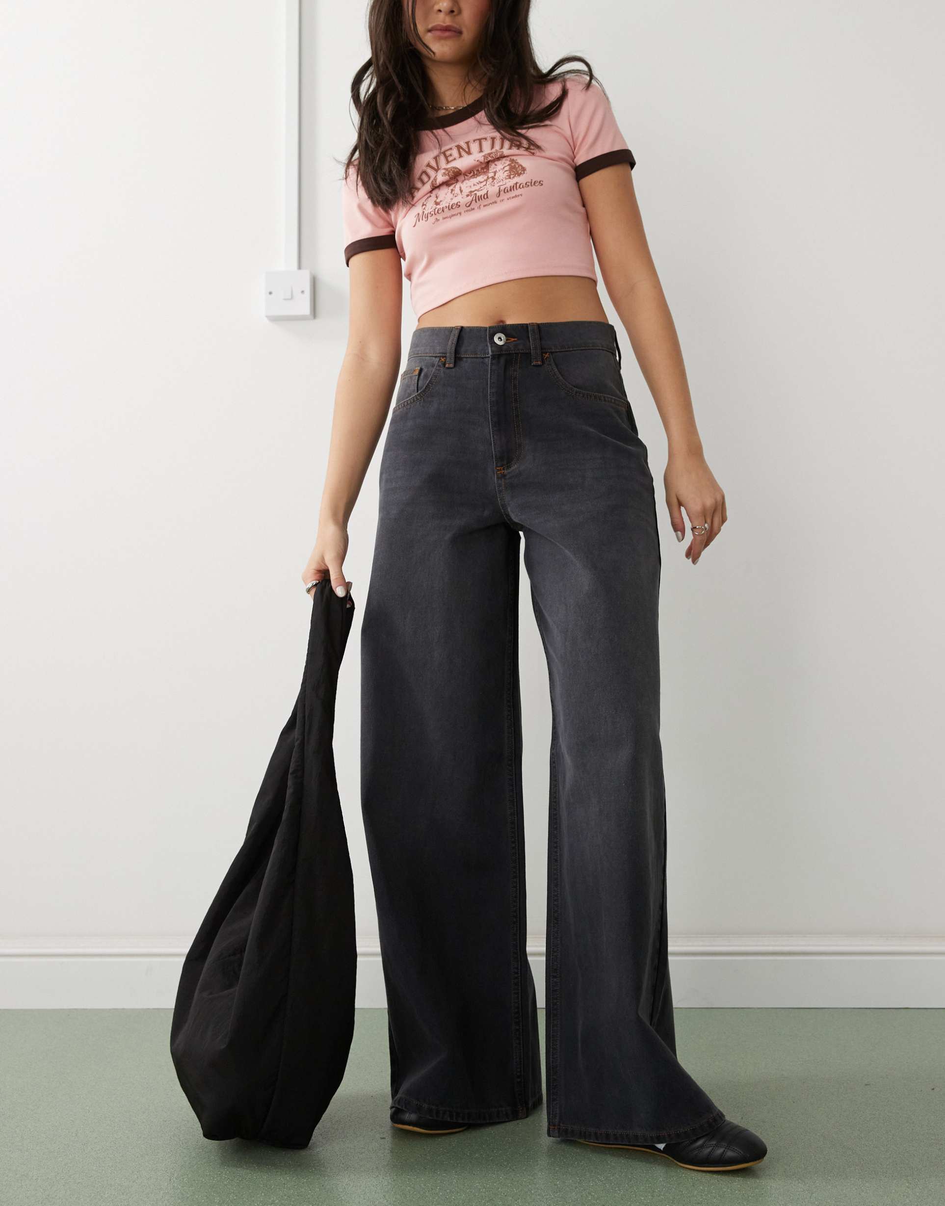 collusion wide leg jeans in dark wash