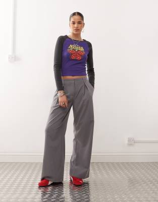 Collusion COLLUSION wide leg pleat detail trouser in grey