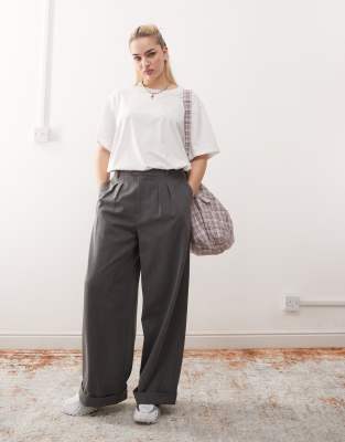 wide leg tailored pants in gray