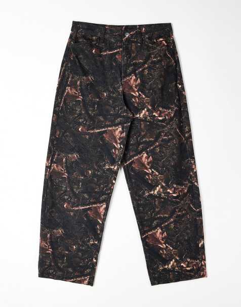 COLLUSION x 002 – Weite Jeans mit Military-Baum-Muster - view 1