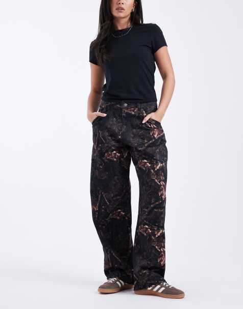 COLLUSION x 002 – Weite Jeans mit Military-Baum-Muster - view 1