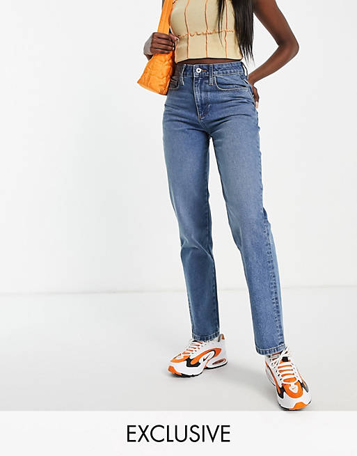 COLLUSION x000 Unisex 90s straight leg jeans in mid wash blue