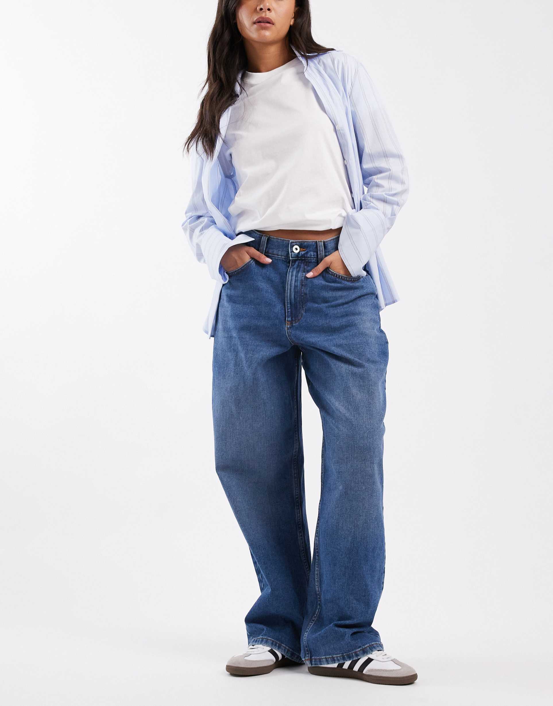 collusion x001 antifit mid rise jeans in mid blue