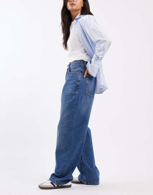 COLLUSION antifit mid rise jeans in mid blue