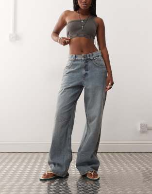 Collusion X002 Baggy Jeans With Asymmetric Back Detail