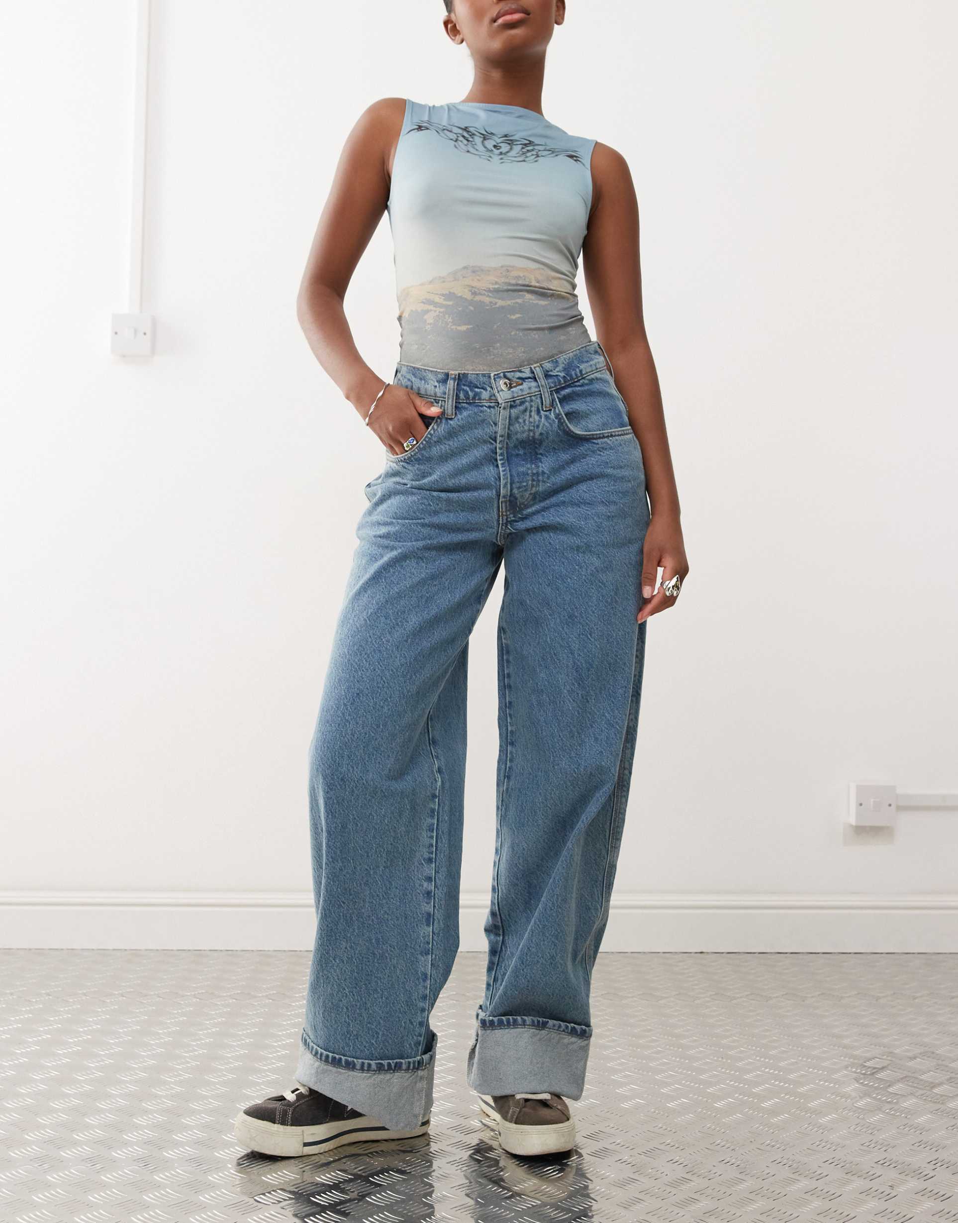 collusion x002 baggy jeans with cuffed hems in midwash