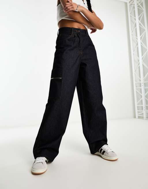 COLLUSION – X003 – Weit geschnittene Jeans in Rinse-Waschung