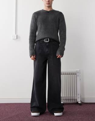 X003 wide leg jeans in washed black