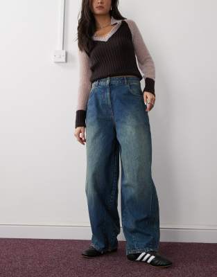 X004 balloon jeans in greencast