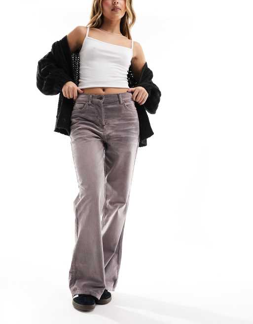 The Relaxed Flare Corduroy Pant