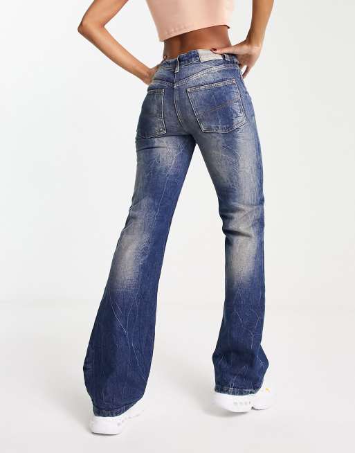 Low rise y2k washed flare jeans