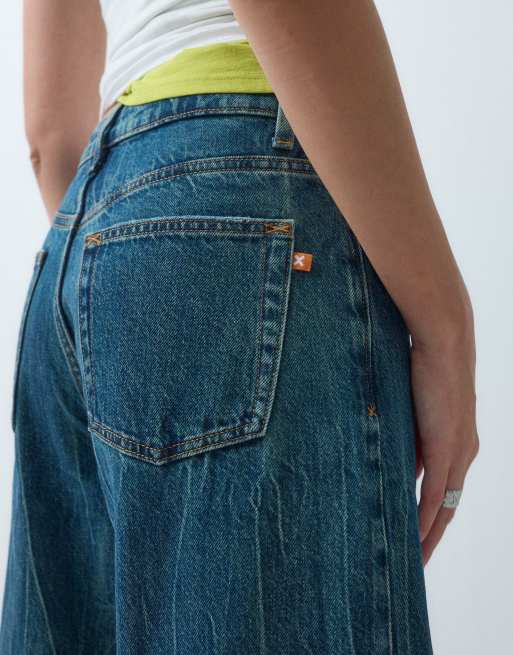 COLLUSION X009 Cocoon-Leg-Jeans in acid-waschung in blauem Marmoreffekt, 4 von 5